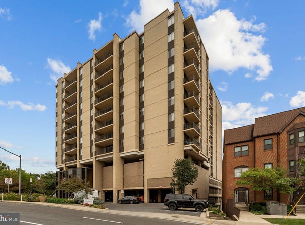 4242 E WEST Highway, CHEVY CHASE, MD 20815