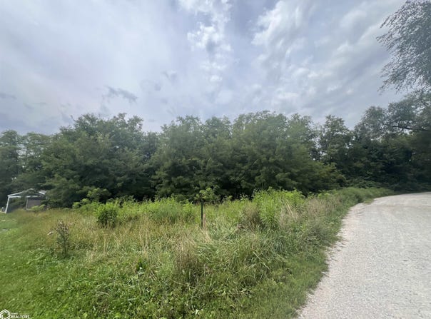 706 S 9Th Street, Fairfield, IA 52556