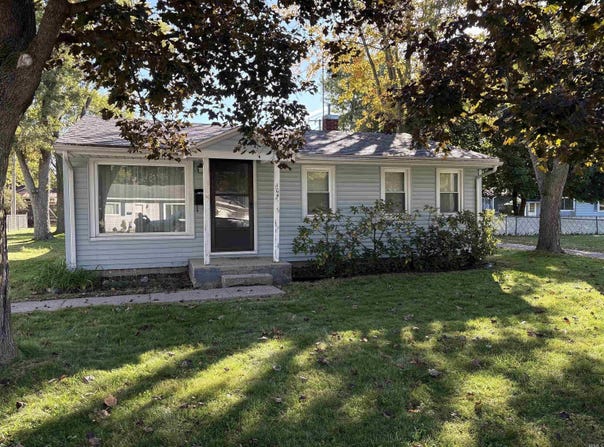 104 S Riverside Boulevard, Goshen, IN 46526