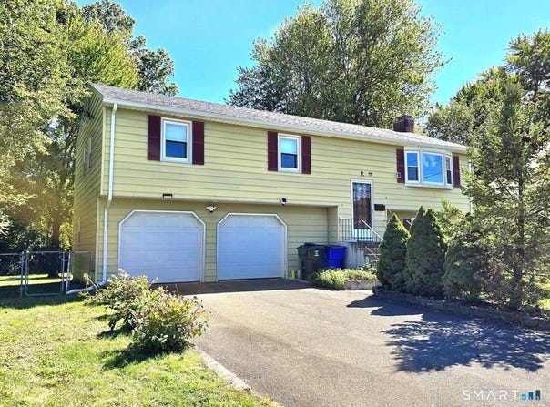 4 Echo Lane, West Hartford, CT 06107