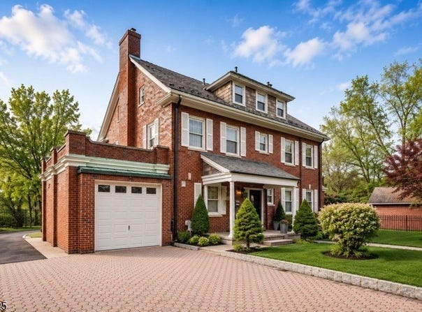 40 Carpenter St, Belleville Twp., NJ 07109-1456
