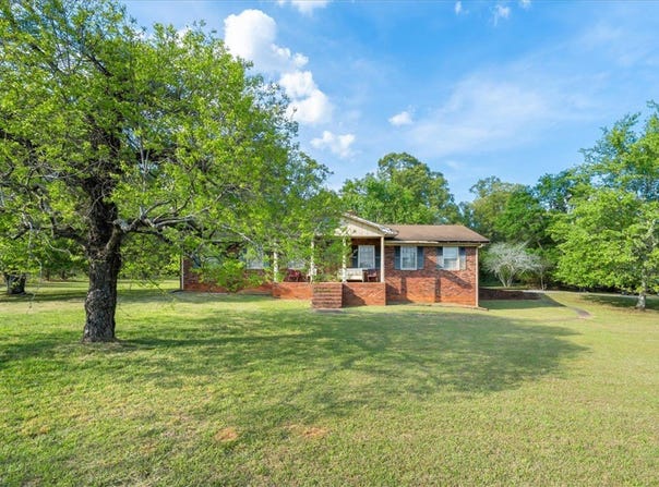 135 Seneca River Road, Seneca, SC 29678