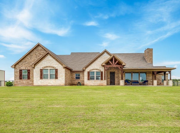 770 County Road 1346, Chico, TX 76431