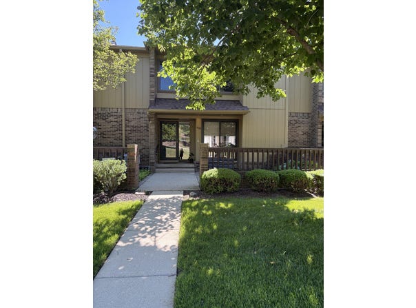 1669 S Hill Boulevard, Bloomfield Hills, MI 48304
