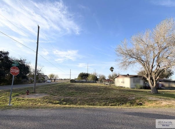 STATON AVE., COMBES, TX 78535