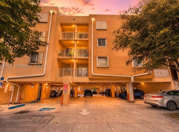 814 NW 36th Ave, Miami, FL 33125