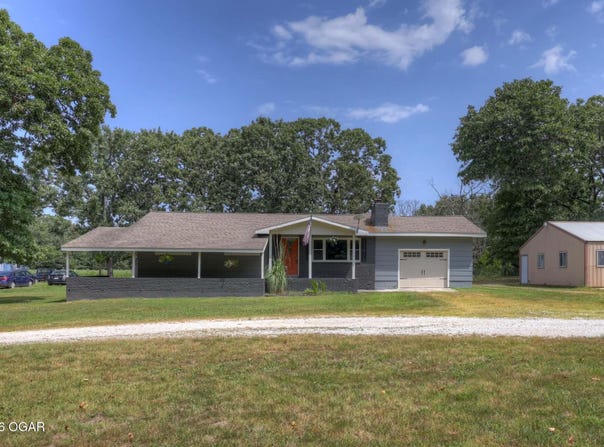 13496 Hickory Drive, Neosho, MO 64850