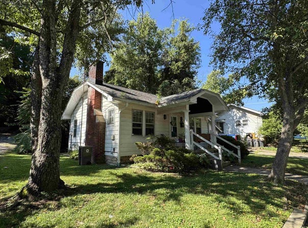 110 E 12th Street, Bloomington, IN 47408