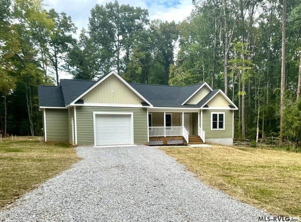 49 Oakwood Ct., Bracey, VA 23919
