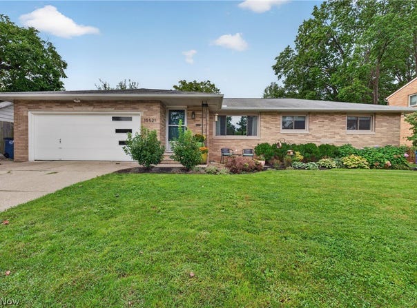 15521 Frick Court, Cleveland, OH 44111