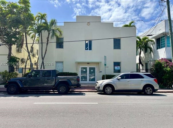 7928 Harding Ave, Miami Beach, FL 33141