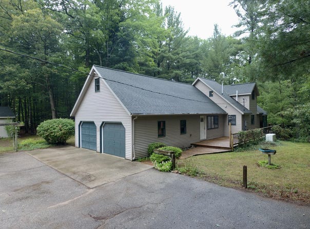 5556 E Filburn Road, Fountain, MI 49410