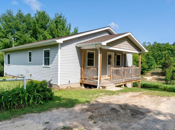 6345 E LINCOLN ROAD, CEDAR, MI 49621