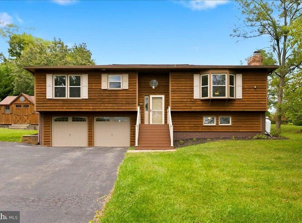 409 SUNSET Circle, CROSS JUNCTION, VA 22625