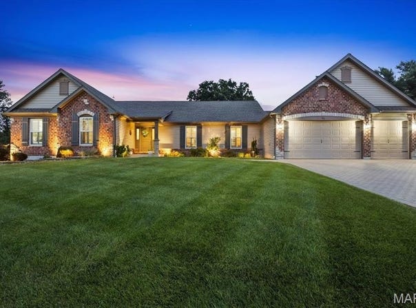 71 Grace Rose Court, Eureka, MO 63025
