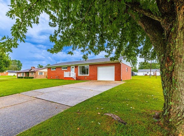 13878 St Rt 41, West Union, OH 45693