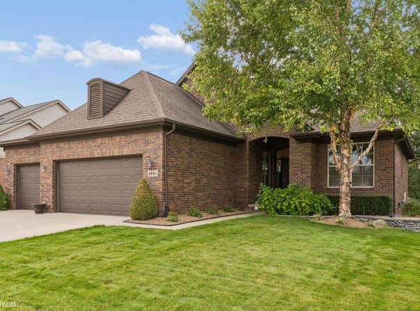 49181 Mustang Drive, Macomb, MI 48042