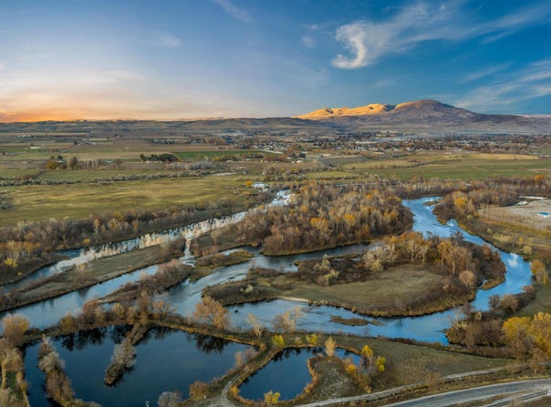 Cascade Road, Emmett, ID 83617