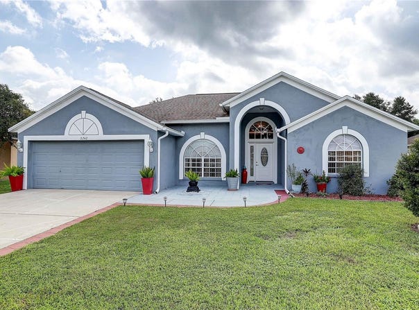 2242 TOWERING OAKS Circle, SEFFNER, FL 33584