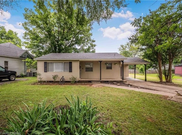 200 N Hancock ST, Charleston, AR 72933