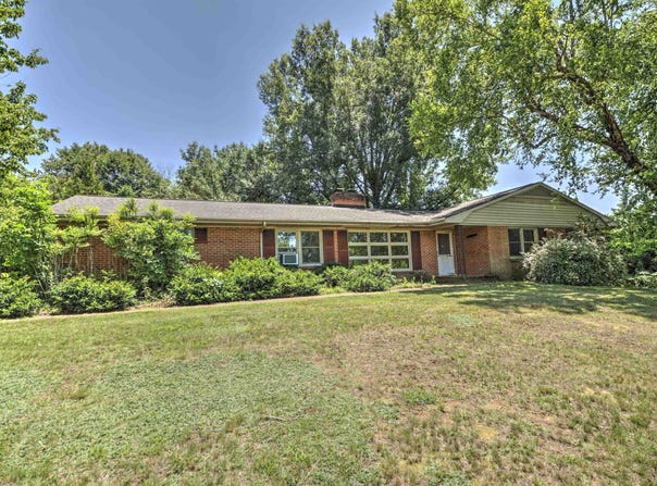 1667 LAUREL HILL RD, VERONA, VA 24482