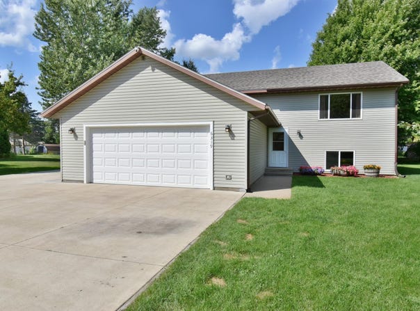 6319 Laurel Road, Saint Cloud, MN 56303