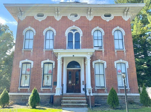 19 Lake Street, Pulaski, NY 13142