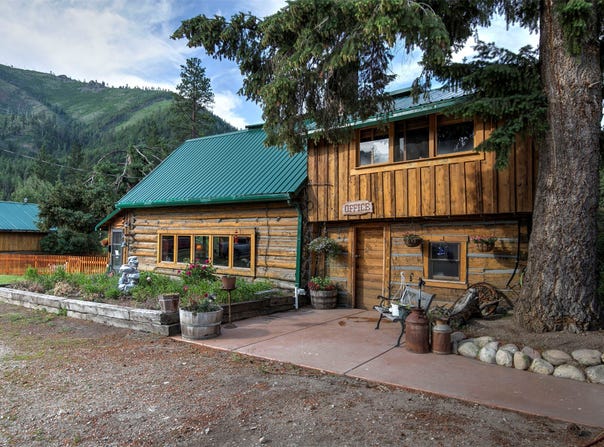 158 Trapper Creek Road, Darby, MT 59829