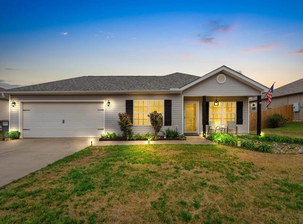 1218 Meadows Drive, Benton, AR 72019