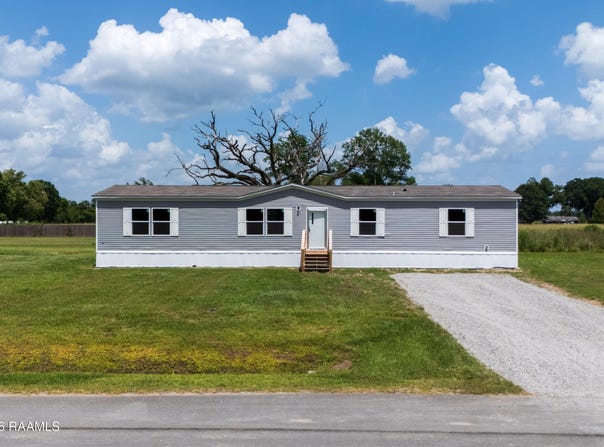 107 Dewaldo Street, Scott, LA 70583