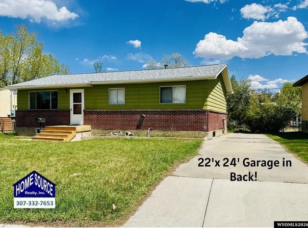 1105 McDougall Drive, Lander, WY 82520