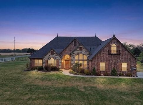 1 cripple creek, Pryor, OK 74361
