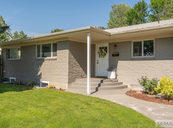 2041 Monticello Drive, Idaho Falls, ID 83404