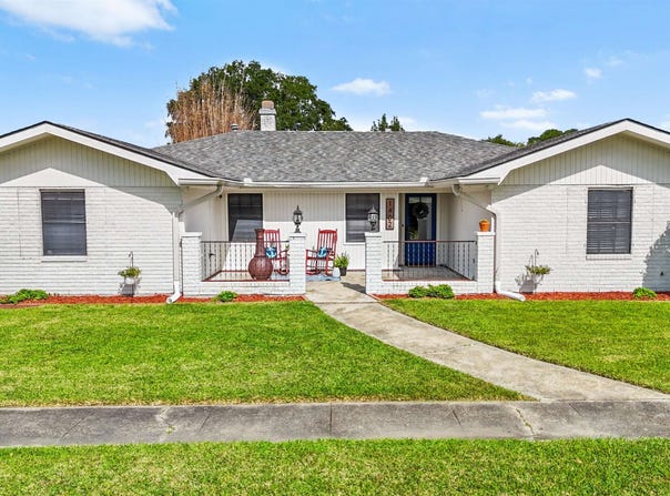 1402 Levee Drive, Houma, LA 70360