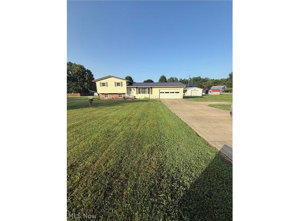 24561 County Road 24, Coshocton, OH 43812