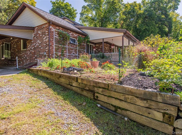 1440 Route 9G, Hyde Park, NY 12538