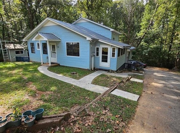 290 Emerald Drive, Clarkesville, GA 30523
