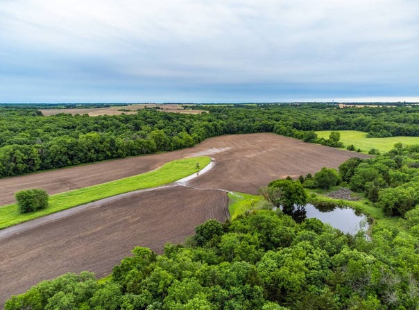 Faucett Rd, Centerville, KS 66014