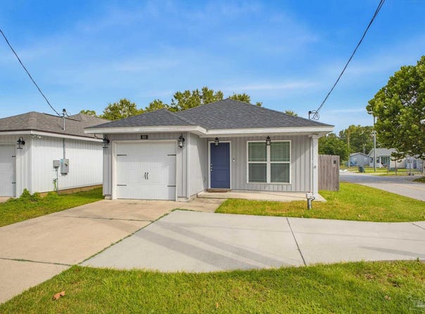 800 W Detroit Blvd, Pensacola, FL 32534