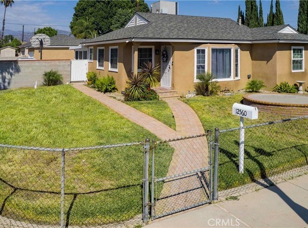 12560 Mineola, Pacoima, CA 91331