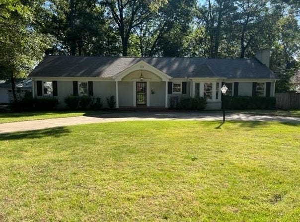 526 ST NICK Dr, Memphis, TN 38117