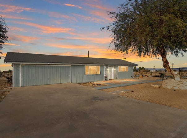 2497 Shore Isle Avenue, Thermal, CA 92274