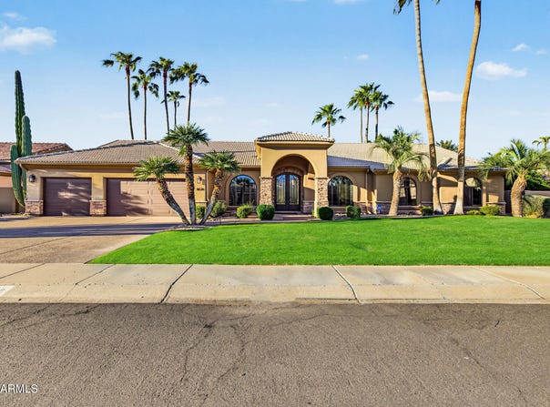 8678 E WINDROSE Drive, Scottsdale, AZ 85260