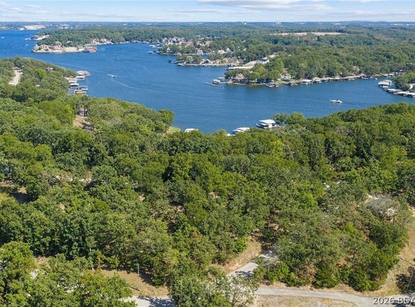 Chimney Point lot: 7, Sunrise Beach, MO 65079