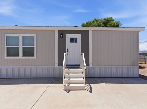 2835 E Hearne Avenue, Kingman, AZ 86409