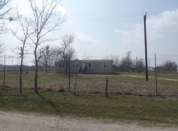 1580 Pooley Rd, Kingsbury, TX 78638