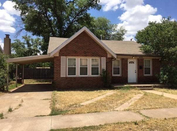 2121 17th Street, Lubbock, TX 79401