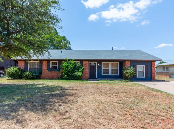 2152 Westview Drive, Abilene, TX 79603