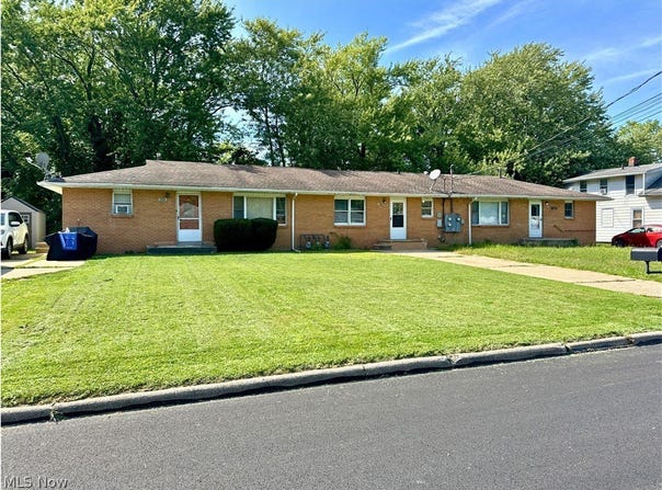4823 Dunsmore Avenue, Ashtabula, OH 44004