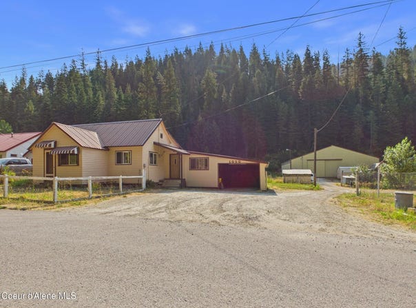 1050 Two Mile Rd, Osburn, ID 83849
